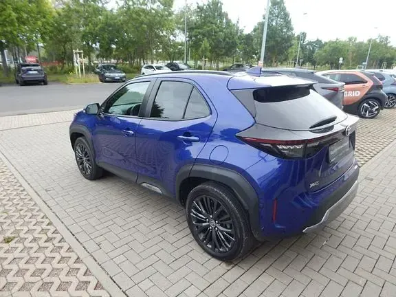 Gebraucht Toyota Yaris 116 PS (85 kW) 2023 Nachtblau mica metallic Kleinwagen