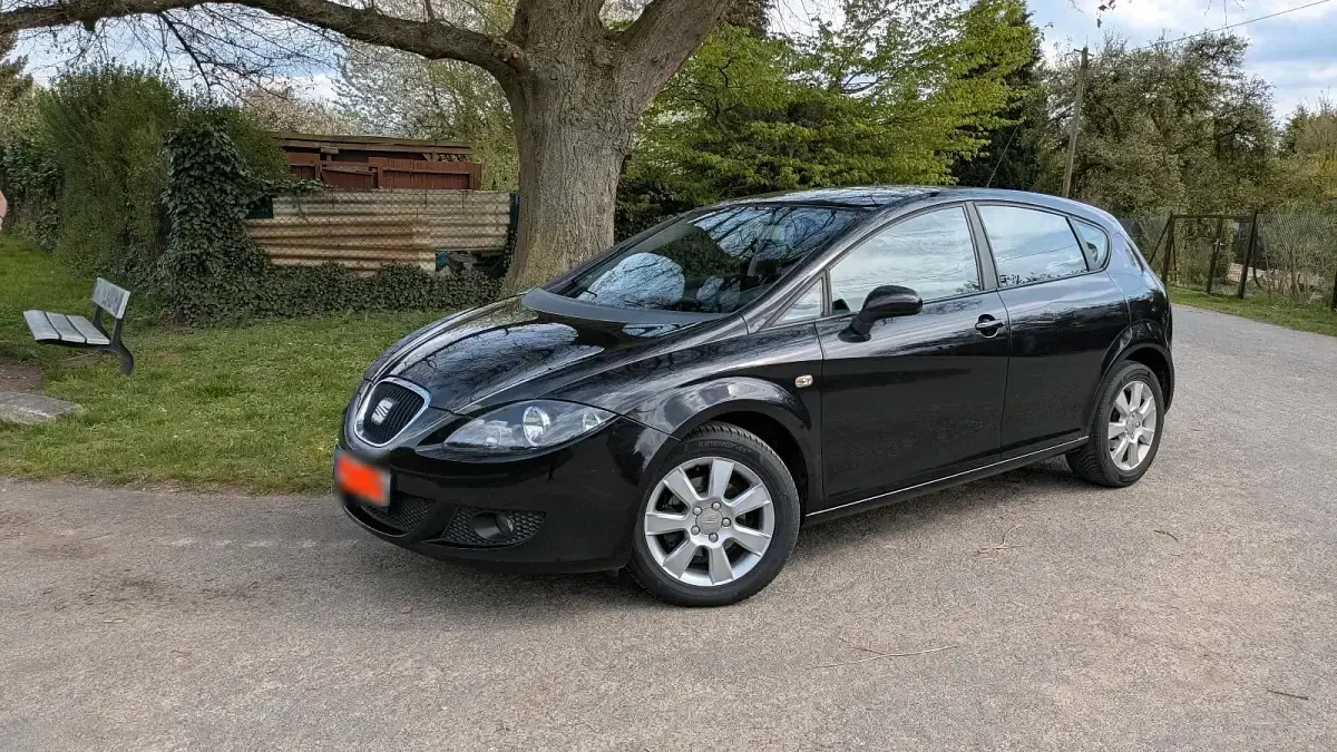 Gebraucht Seat Leon 105 PS (77 kW) 2008 Schwarz Kleinwagen