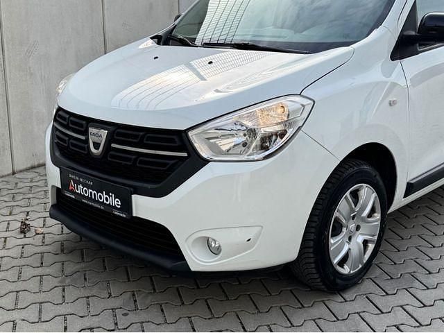 Gebraucht Dacia Dokker Comfort 95 PS (69 kW) 2021 Weiß Van / Kleinbus