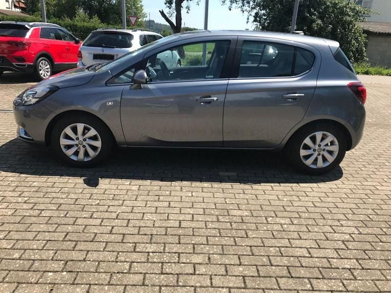 Używany Opel Corsa Innovation 90 KM (66 kW) 2017 Szary Hatchback