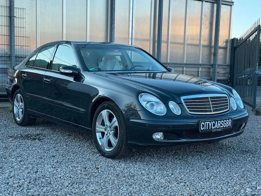 Gebraucht Mercedes E240 177 PS (130 kW) 2005 Limousine