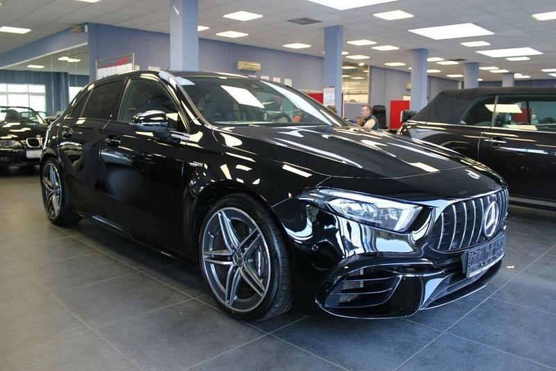 Schwarz Gebraucht 2023 Mercedes A45 AMG AMG Limousine | 43.980 € (Guter Preis) - Bild 1/4