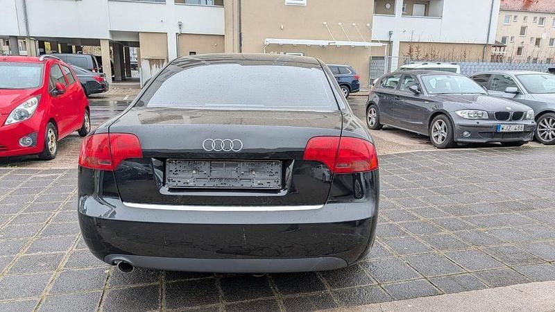 Gebraucht Audi A4 102 PS (75 kW) 2006 Schwarz Limousine