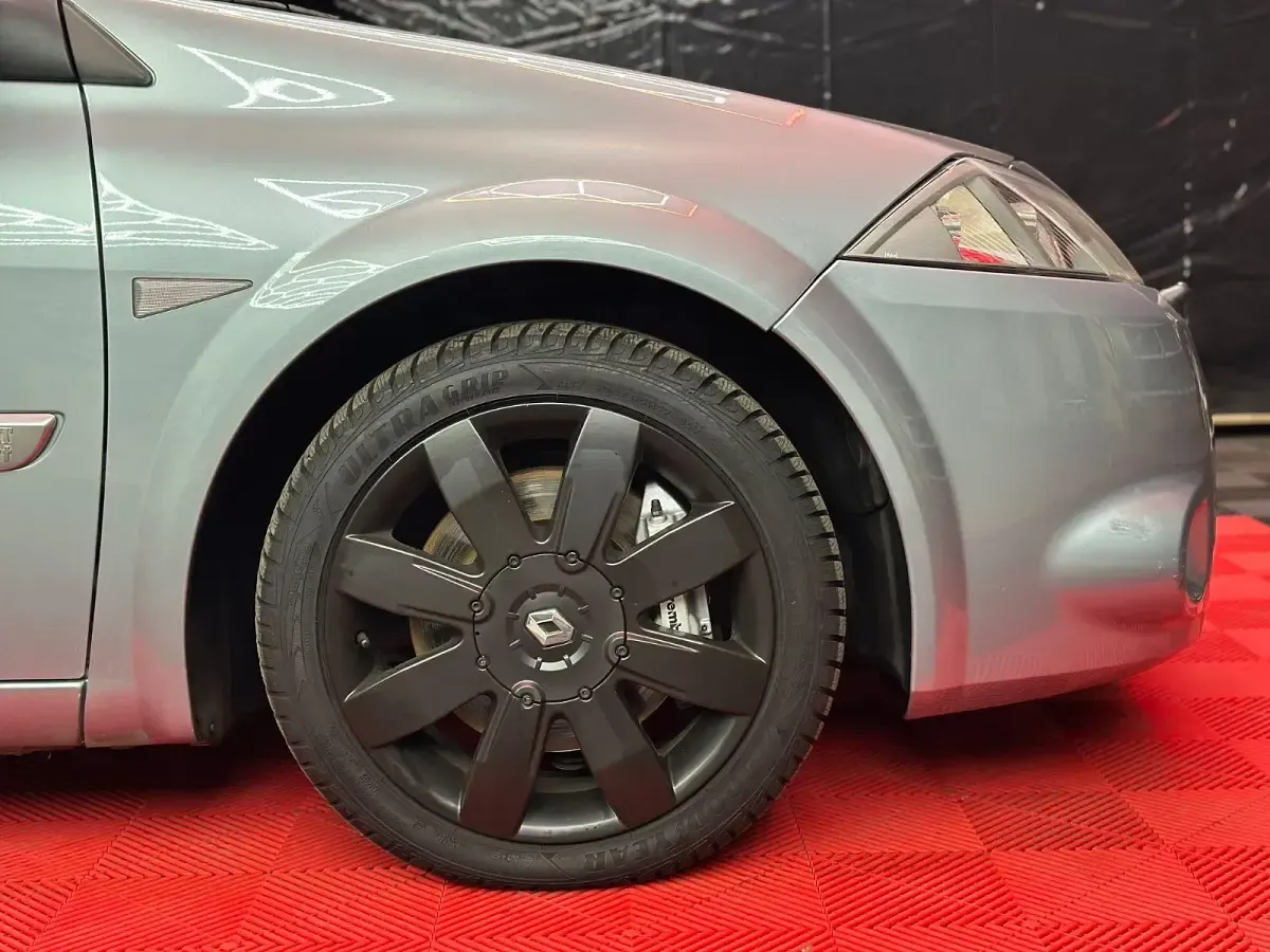 Gebraucht Renault Mégane R.S. 238 PS (175 kW) 2004 Grau Limousine