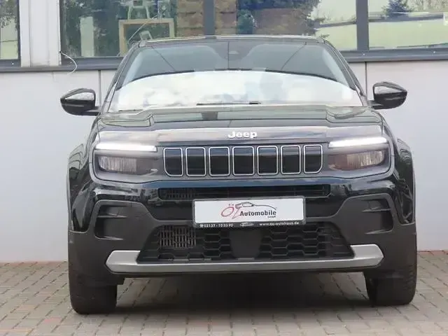 Usado Jeep Avenger 101 CV (74 kW) 2024 Negro SUV