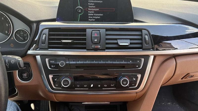 Gebraucht BMW 320 Luxury Line 184 PS (135 kW) 2013 Schwarz Kombi