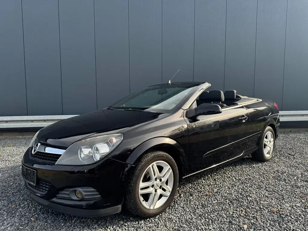 Gebraucht Opel Astra Cabriolet 116 PS (85 kW) 2007 Schwarz Cabrio