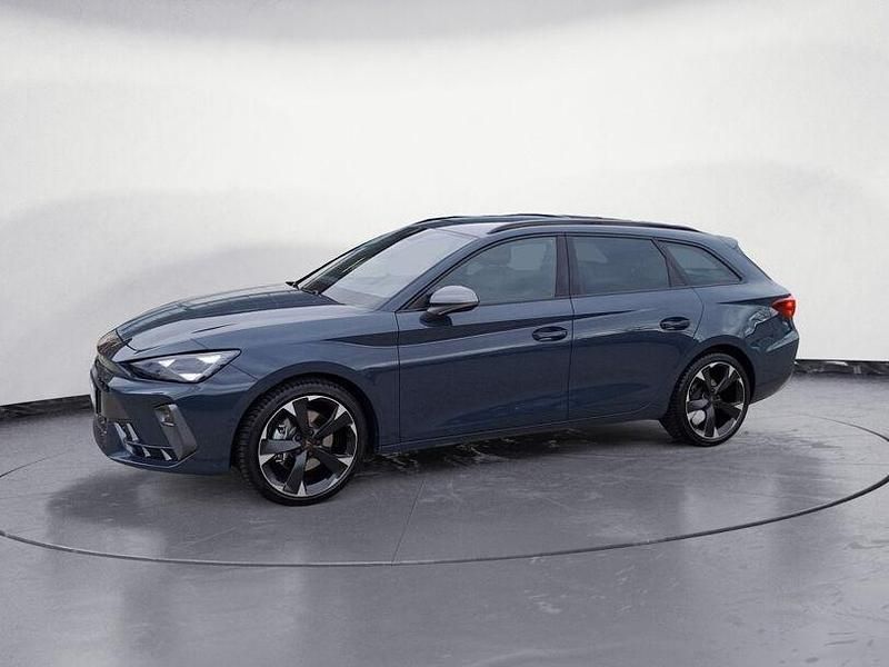 Second-hand Cupra Leon 150 CP (110 kW) 2025 Albastru Break