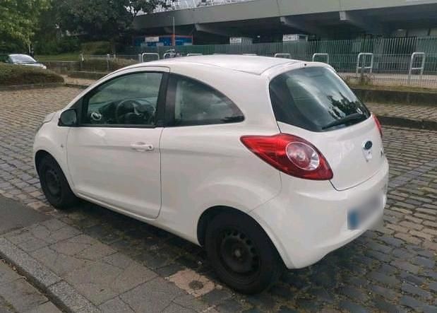 Gebraucht Ford Ka 69 PS (50 kW) 2013 Weiß Kleinwagen