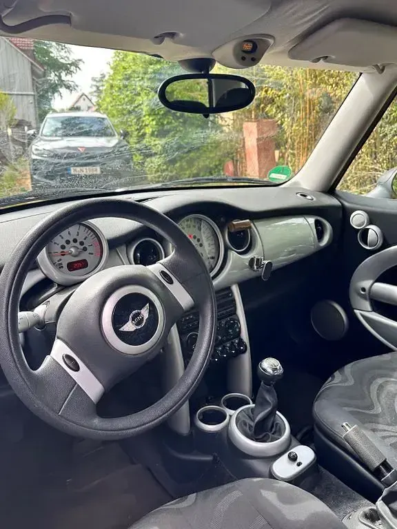 Occasion Mini ONE 90 ch (66 kW) 2003 Jaune Citadine
