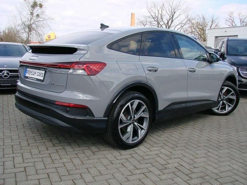 Gebraucht Audi e-tron Sportback 125 kW (170 PS) 2023 Mondsteingrau SUV