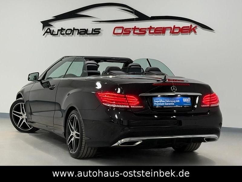 Usado Mercedes E220 AMG line 170 CV (125 kW) 2017 Negro Descapotable