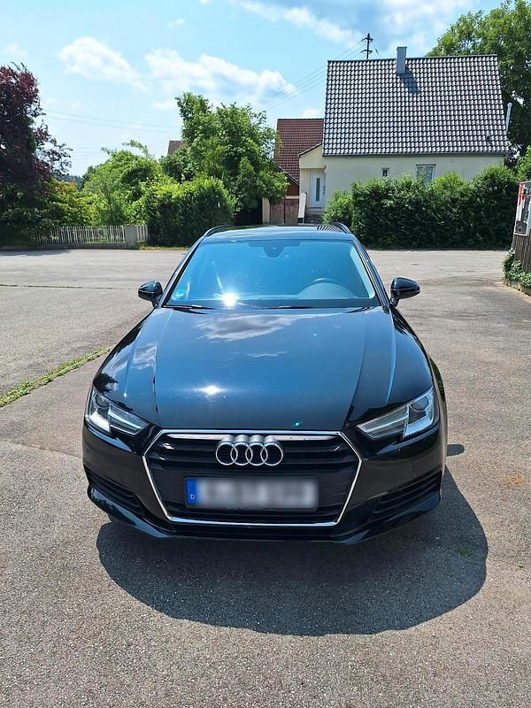 Gebraucht Audi A4 150 PS (110 kW) 2017 Schwarz Kombi