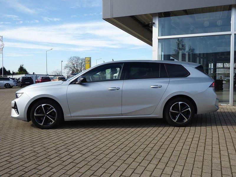 Gebraucht Opel Astra 131 PS (96 kW) 2024 Silber Kombi