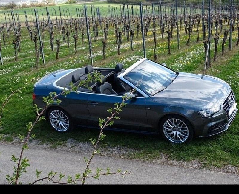 Gebraucht Audi A5 Cabriolet Design 177 PS (130 kW) 2016 Grau Cabrio