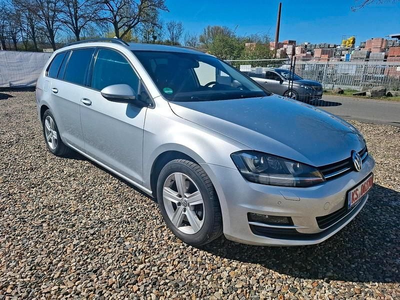Gebraucht VW Golf VII 110 PS (80 kW) 2015 Silber Kombi