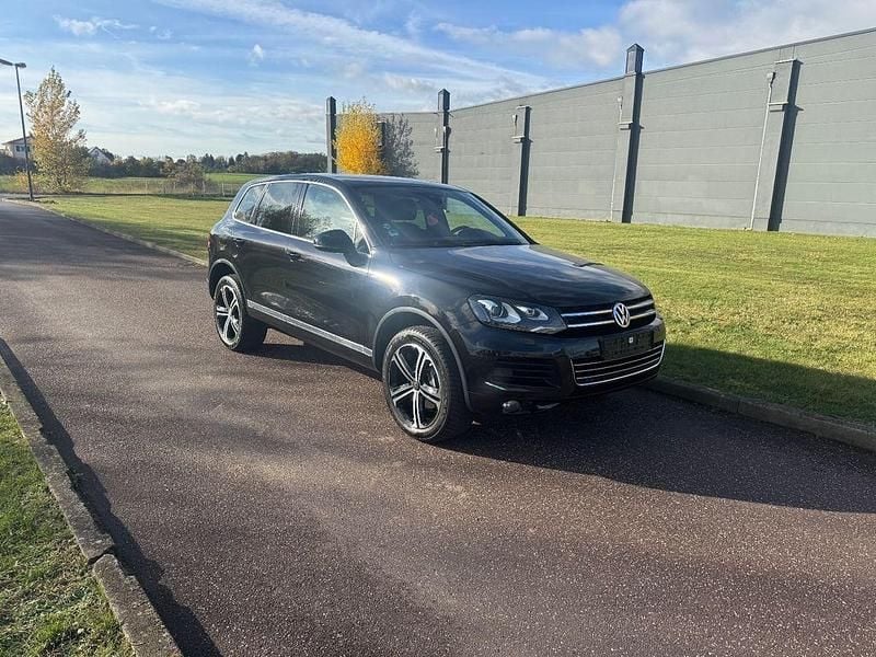 Schwarz Gebraucht 2011 VW Touareg R-line SUV | 11.999 € (Superpreis) - Bild 1/4
