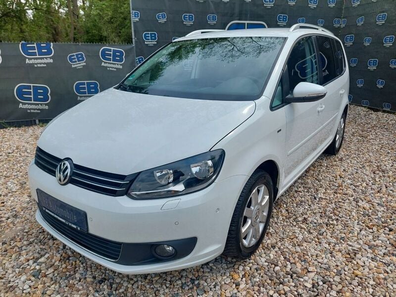 Weiß Gebraucht 2014 VW Touran Cup Van / Kleinbus | 9.999 € (Guter Preis) - Bild 1/4