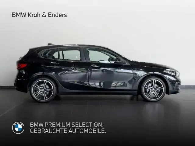 Gebraucht BMW 118 Advantage 136 PS (100 kW) 2022 Schwarz Kleinwagen