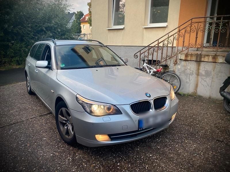 Silber Gebraucht 2008 BMW 520 Kombi | 3.400 € (Superpreis) - Bild 1/4