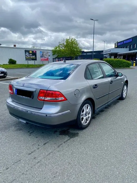 Second-hand Saab 9-3 Vector 122 CP (89 kW) 2004 Gri Berlinǎ