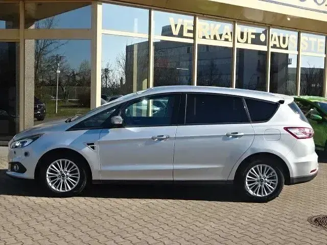 Gebraucht Ford S-MAX Business Edition 190 PS (139 kW) 2019 Silber Van / Kleinbus