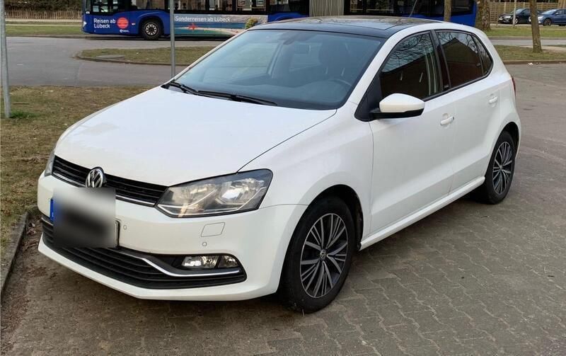 Weiß Gebraucht 2017 VW Polo Allstar Kleinwagen | 5.900 € (Teuer) - Bild 1/4