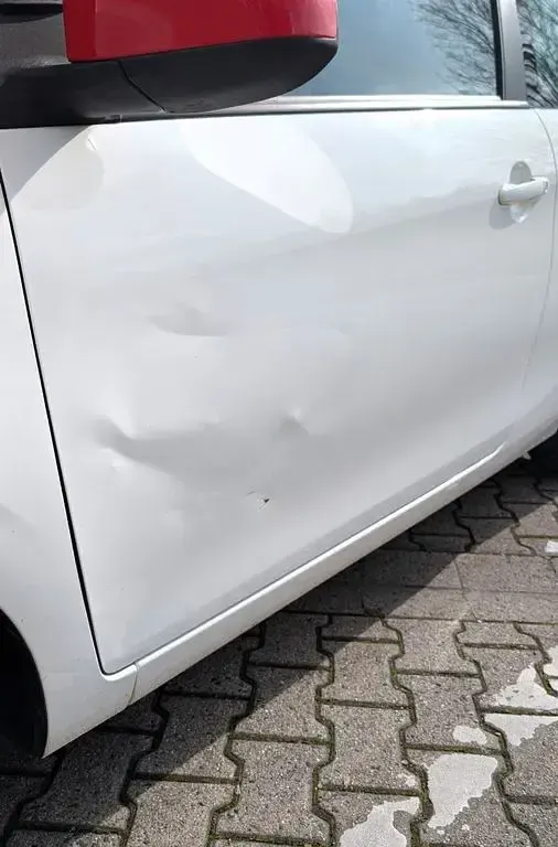 Gebraucht Citroën C1 SELECTION 69 PS (50 kW) 2016 Rot Kleinwagen