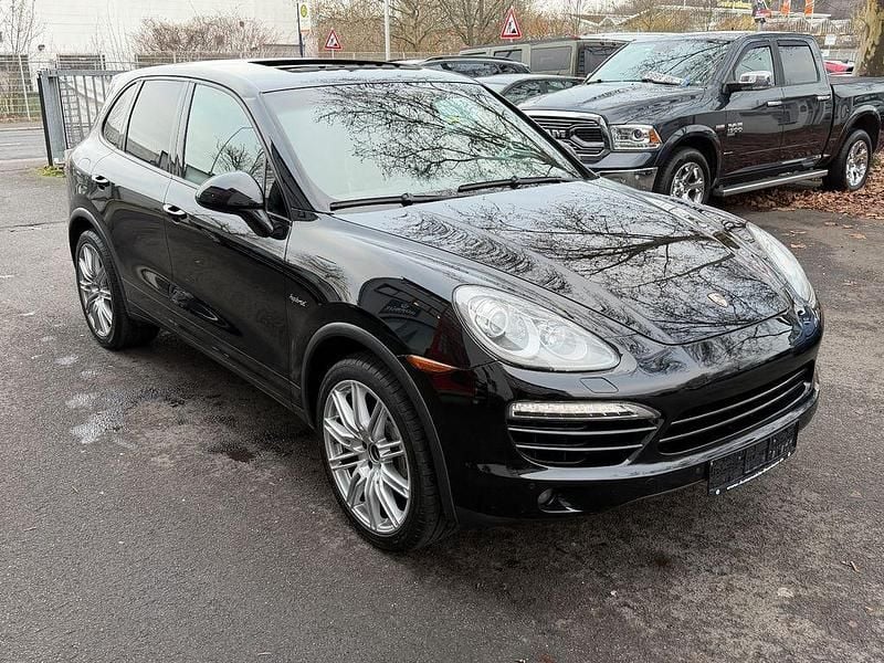 Gebraucht Porsche Cayenne S E-Hybrid 333 PS (244 kW) 2013 Schwarz SUV