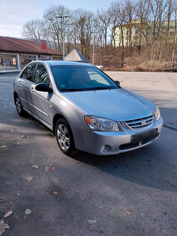 Silber Gebraucht 2005 Kia Cerato Limousine | 2.800 € (Fairer Preis) - Bild 1/4