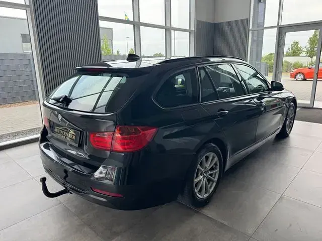 Gebraucht BMW 320 Comfort Edition 184 PS (135 kW) 2013 Schwarz Kombi