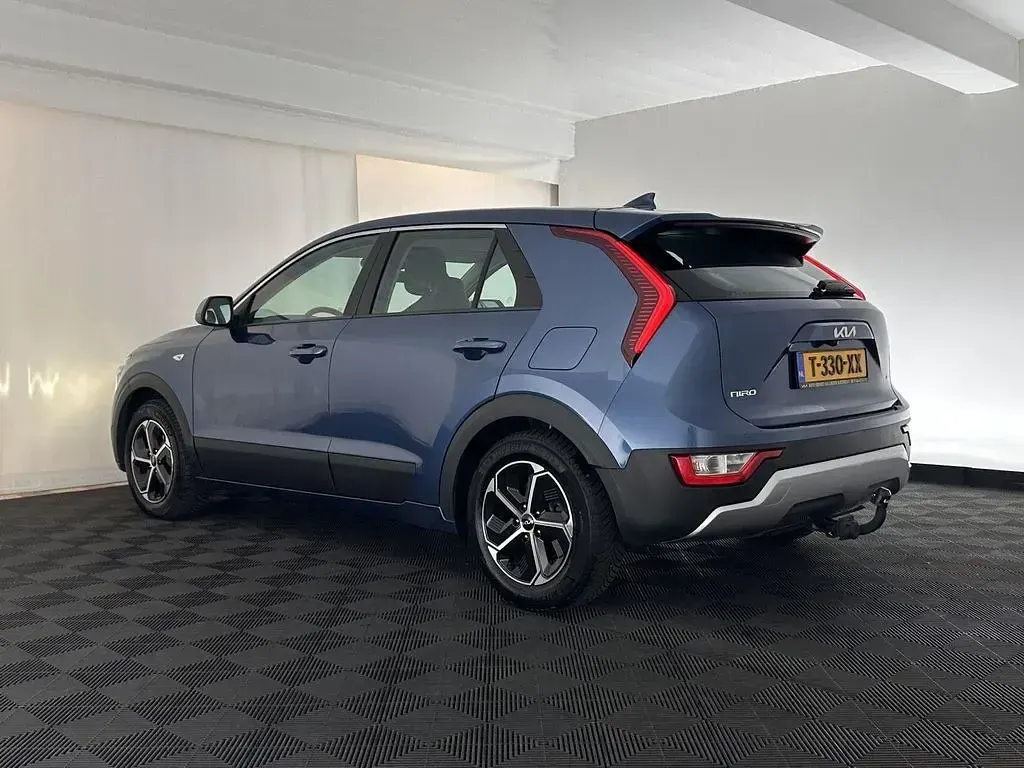 Gebraucht Kia Niro Comfort 141 PS (103 kW) 2023 Blau SUV