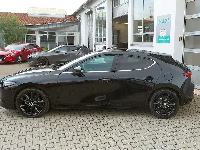 Gebraucht Mazda 3 Exclusive 186 PS (136 kW) 2023 Schwarz Limousine
