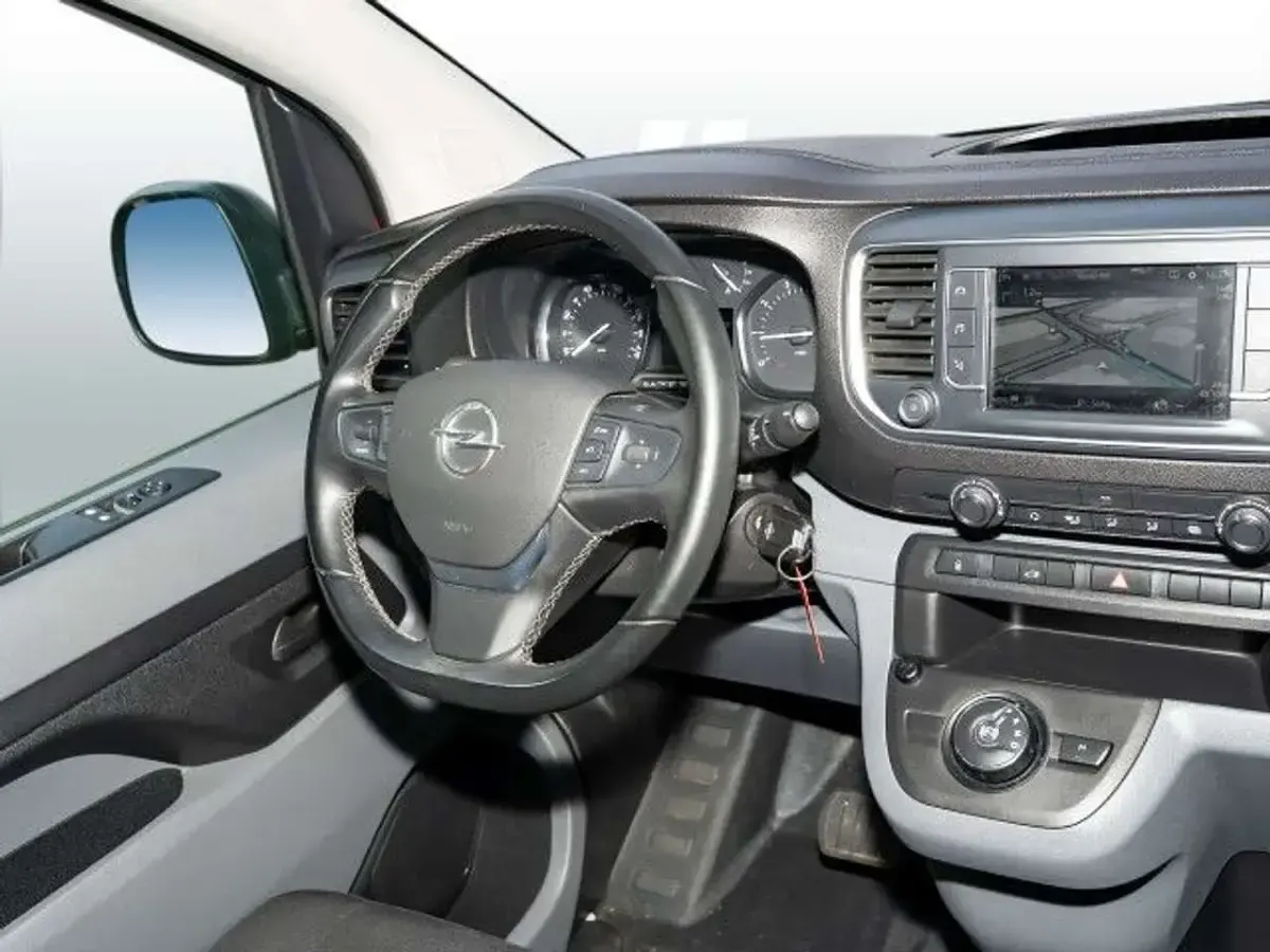 Gebraucht Opel Vivaro-e Combi Edition 177 PS (130 kW) 2022 Royal mail red Van / Kleinbus