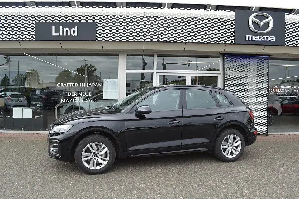 Używany Audi Q5 Basis 265 KM (194 kW) 2023 Czarny SUV