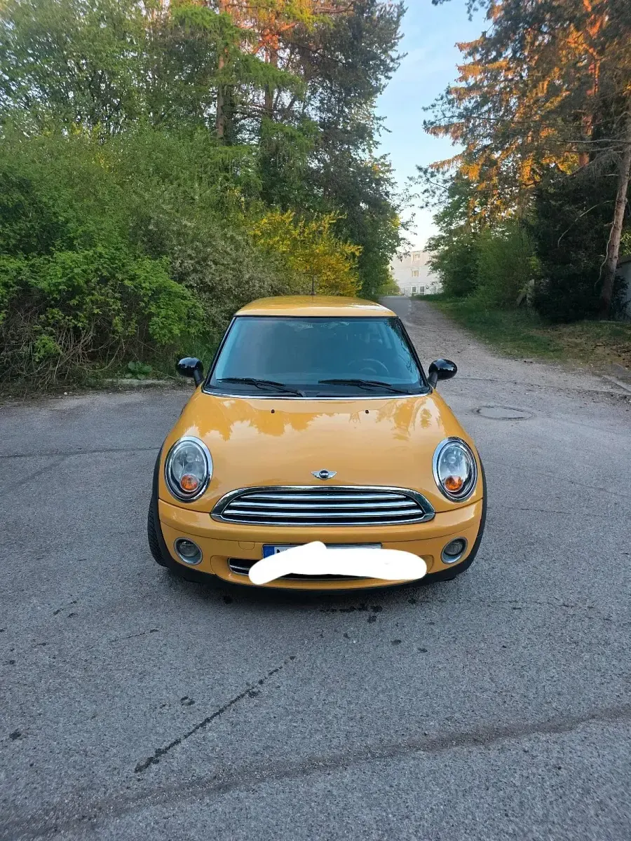 Käytetty Mini ONE 70 HP (51 kW) 2008 Keltainen Viistoperä
