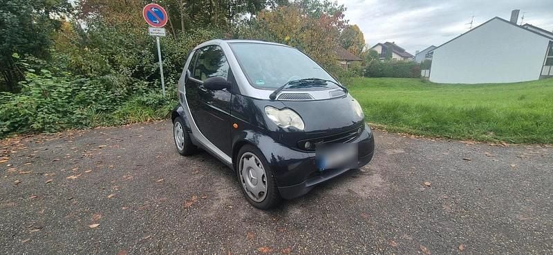 Schwarz Gebraucht 2000 Smart ForTwo Cabrio Cabrio | 1.100 € - Bild 1/4