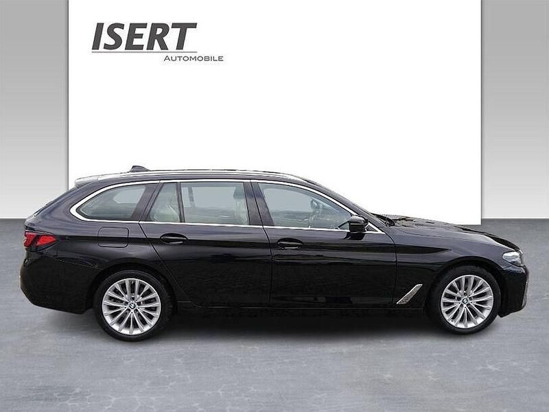 Gebraucht BMW 520 Luxury Line 190 PS (139 kW) 2022 Schwarz Limousine