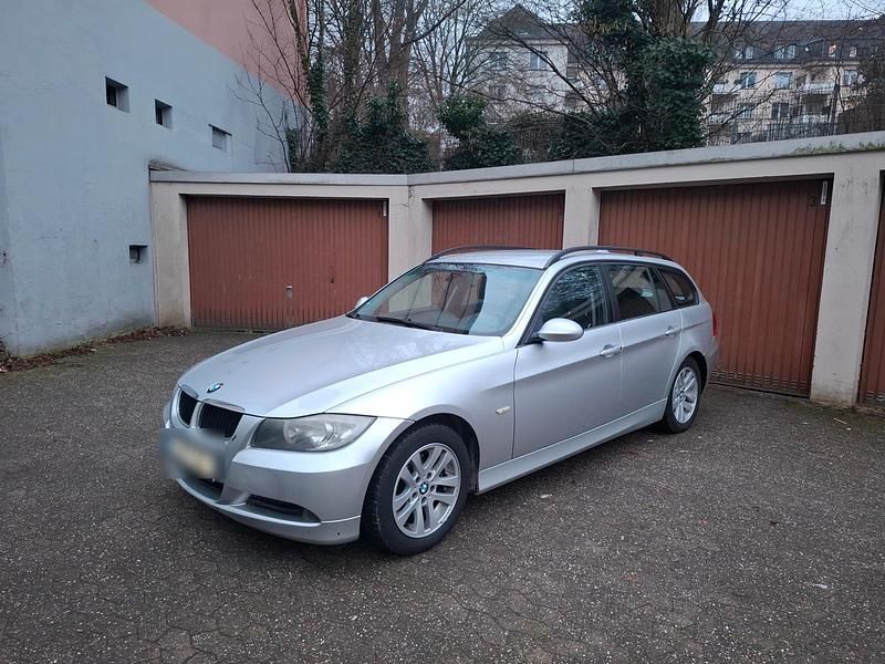 Silber Gebraucht 2007 BMW 320 Kombi | 2.200 € (Superpreis) - Bild 1/4