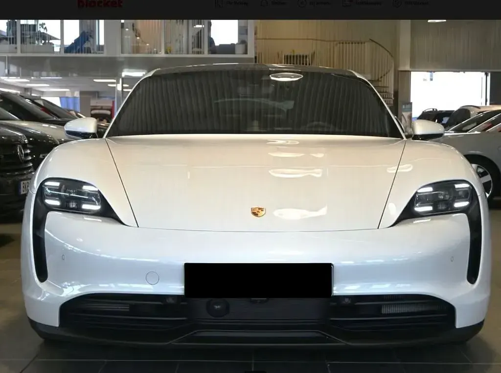 Gebraucht Porsche Taycan 4S 419 kW (571 PS) 2023 Carraraweiß Limousine