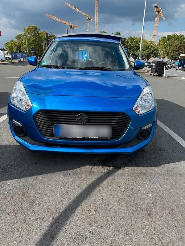 Gebraucht Suzuki Swift 90 PS (66 kW) 2017 Blau Kleinwagen