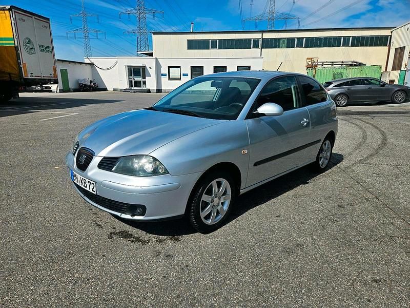 Silber Gebraucht 2006 Seat Ibiza Kleinwagen | 1.800 € (Etwas zu teuer) - Bild 1/4