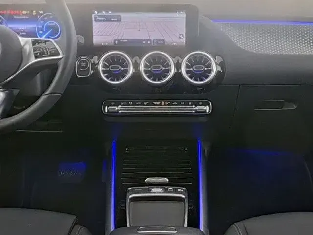 Gebraucht Mercedes EQA250 139 kW (190 PS) 2025 SUV