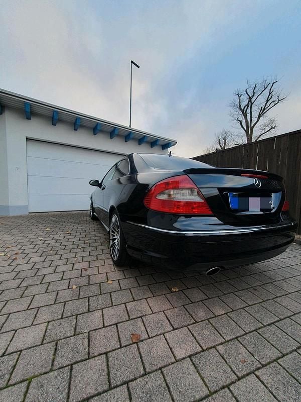 Gebraucht Mercedes CLK280 AMG 231 PS (169 kW) 2008 Schwarz Coupé