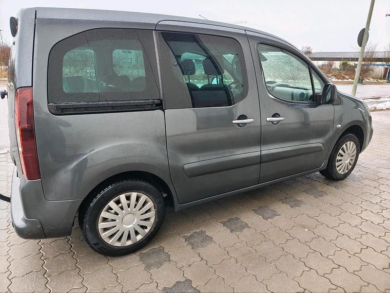Gebraucht Citroën Berlingo 110 PS (80 kW) 2018 Grau Van / Kleinbus