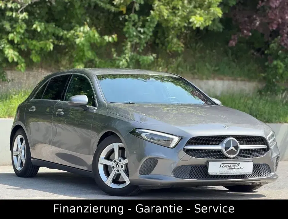 Gebraucht Mercedes A250 224 PS (164 kW) 2018 Grau Limousine