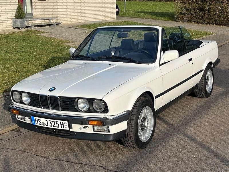 Gebraucht BMW 325 Sport Line 170 PS (125 kW) 1989 Weiß Cabrio