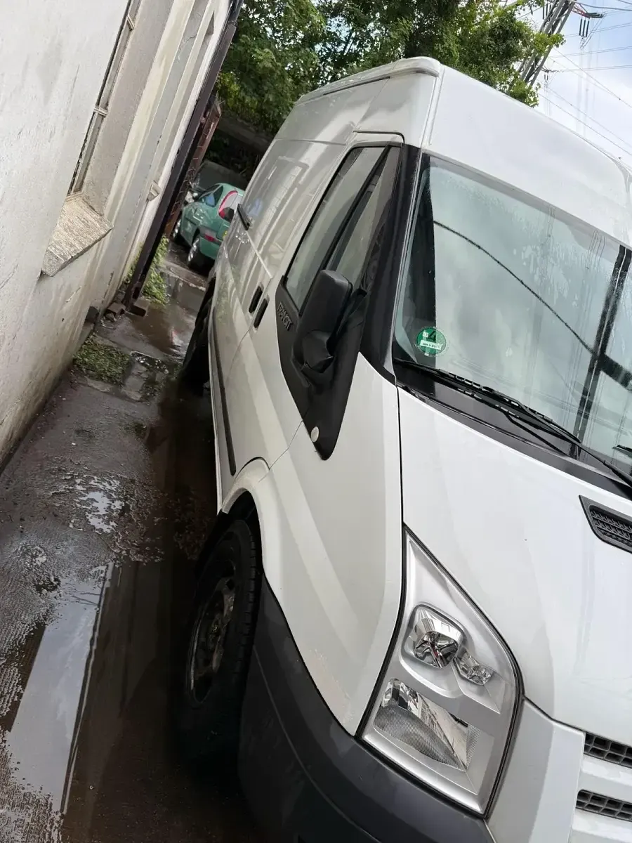 Gebraucht Ford Transit 125 PS (91 kW) 2012 Weiß Van / Kleinbus