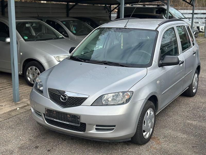 Gebraucht Mazda 2 Comfort 75 PS (55 kW) 2004 Silber Kleinwagen