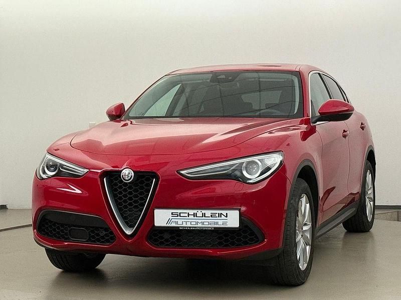 Rosso alfa Gebraucht 2017 Alfa Romeo Stelvio Super SUV | 20.980 € (Fairer Preis) - Bild 1/4